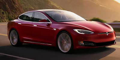 EV Tesla Model S Plaid 2021