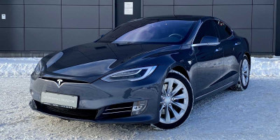 EV Tesla Model S 100D Long Range
