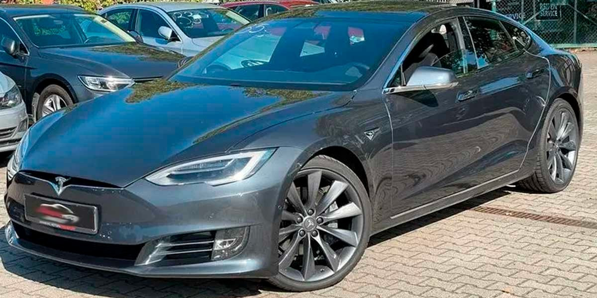 Tesla Model S 2017 90D