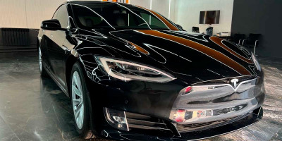 Tesla Model S 75D Image