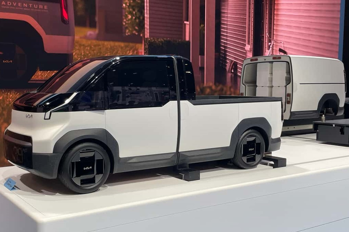 Kia_PV5_chassis_cab